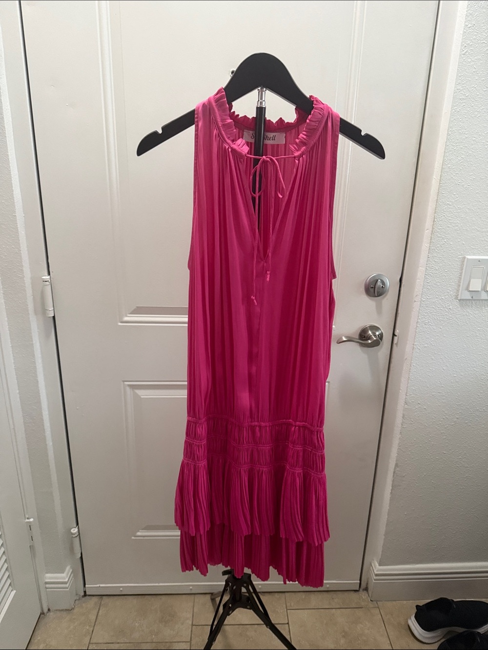 Pink Sleeveless Pleated Dress